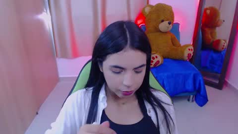 agnes online show from February 8, 2025, 7:05 pm