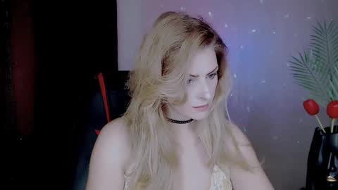 Elli online show from October 9, 2025, 5:38 am