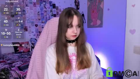 Kira online show from April 16, 2026, 8:53 pm