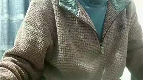 elfyonee online show from February 8, 2025, 7:38 pm