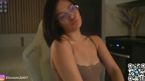 Eli  online show from April 12, 2026, 3:17 pm