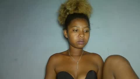 elia011 online show from January 11, 2025, 2:58 pm