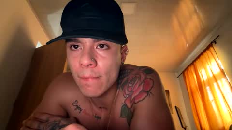 Snapshot of elian_craiggggg chatting on February 27, 2026, 8:42 pm Elian online show from February 27, 2026, 8:42 pm