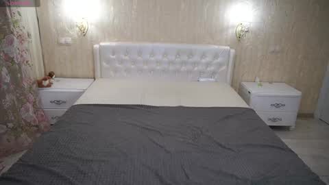 Luna online show from October 27, 2025, 11:52 pm