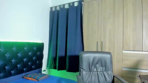 elias_ford online show from October 10, 2025, 7:46 pm