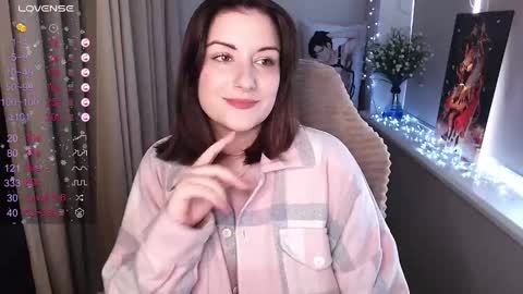 Elise online show from December 25, 2024, 4:44 am