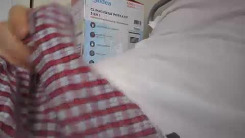 eliexavier123456789 online show from January 5, 2025, 7:49 pm