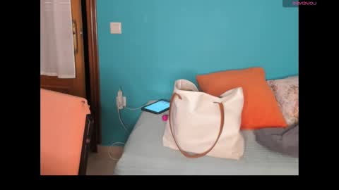 Snapshot of elif__girasol chatting on February 25, 2025, 8:19 pm elifgirasol online show from February 25, 2025, 8:19 pm