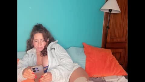 Snapshot of elif__girasol chatting on March 4, 2025, 6:07 pm elifgirasol online show from March 4, 2025, 6:07 pm