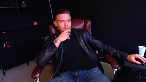 ElijahThorne online show from February 10, 2026, 12:20 pm