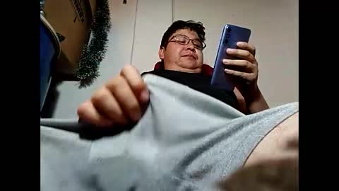 elimposstor online show from January 3, 2025, 12:11 am