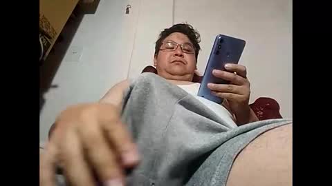 elimposstor online show from January 26, 2025, 2:52 pm