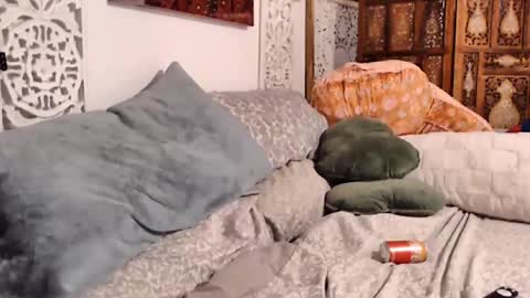 Snapshot of elinah_hanile chatting on November 4, 2025, 4:00 am Elinah online show from November 4, 2025, 4:00 am