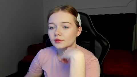 elinavale online show from April 5, 2026, 5:04 am