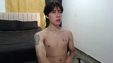 Snapshot of elio_collem chatting on February 14, 2025, 8:42 am ELIO online show from February 14, 2025, 8:42 am