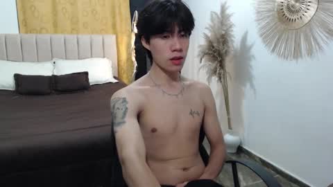 Snapshot of elio_collem chatting on October 16, 2025, 7:42 am ELIO online show from October 16, 2025, 7:42 am