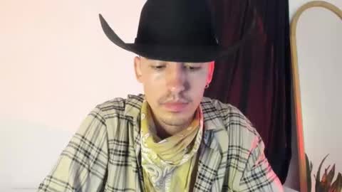 elio_dicaprio online show from November 2, 2025, 2:36 am