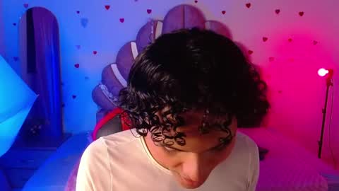 elio_fox online show from April 7, 2026, 11:32 am