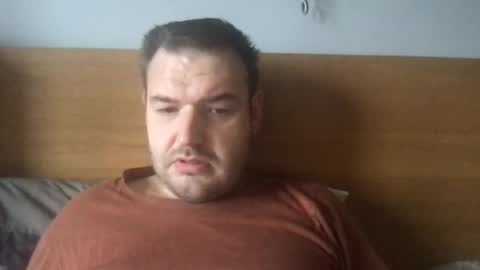 Snapshot of eliot26 chatting on December 3, 2024, 10:50 am e26 online show from December 3, 2024, 10:50 am