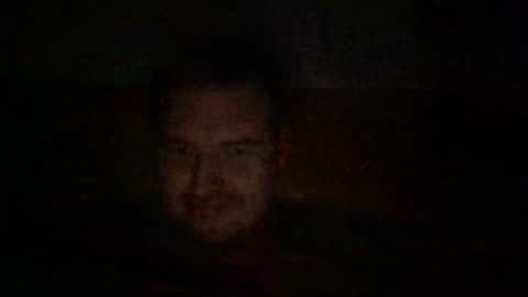 Snapshot of eliot26 chatting on December 3, 2024, 9:45 pm e26 online show from December 3, 2024, 9:45 pm