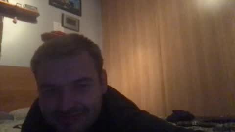 Snapshot of eliot26 chatting on December 4, 2024, 6:39 pm e26 online show from December 4, 2024, 6:39 pm
