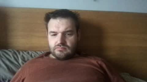 Snapshot of eliot26 chatting on December 31, 2024, 10:48 am e26 online show from December 31, 2024, 10:48 am