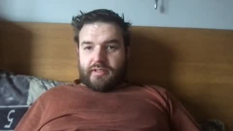 Snapshot of eliot26 chatting on February 4, 2025, 10:32 am e26 online show from February 4, 2025, 10:32 am