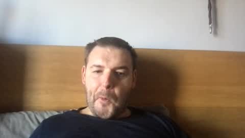 Snapshot of eliot26 chatting on September 21, 2025, 9:44 am e26 online show from September 21, 2025, 9:44 am