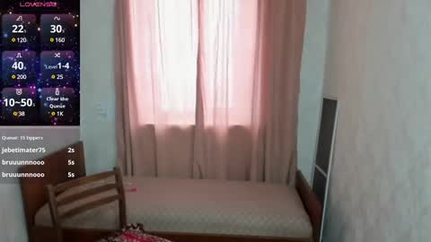 Snapshot of elis_gabbi chatting on February 27, 2025, 5:34 am Elis online show from February 27, 2025, 5:34 am