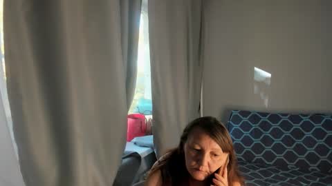 Snapshot of elis_gabbi chatting on September 27, 2025, 7:57 am Elis online show from September 27, 2025, 7:57 am