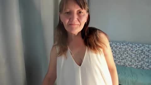 Snapshot of elis_gabbi chatting on October 21, 2025, 12:33 am Elis online show from October 21, 2025, 12:33 am