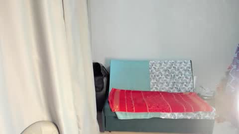 Snapshot of elis_gabbi chatting on December 16, 2025, 1:32 am Elis online show from December 16, 2025, 1:32 am