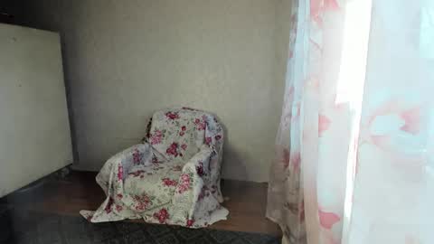 Snapshot of elis_gabbi chatting on February 26, 2026, 8:35 am Elis online show from February 26, 2026, 8:35 am