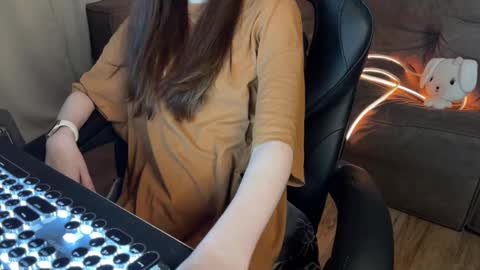 Snapshot of elisa_north chatting on March 11, 2025, 1:59 am Elisa North online show from March 11, 2025, 1:59 am