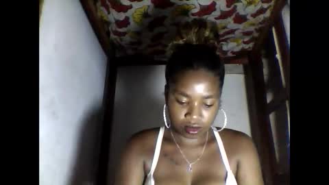 elisabeth2525 online show from October 12, 2025, 6:51 pm
