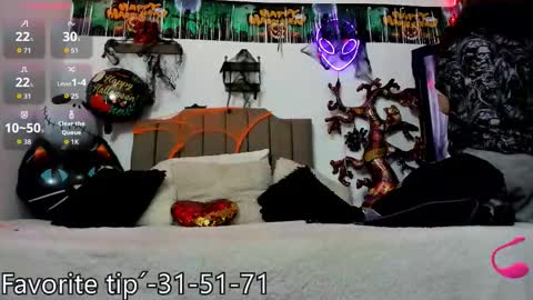 Elizabeth  online show from October 16, 2025, 10:05 am