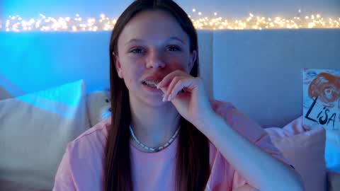 ElisabethDavis online show from January 26, 2025, 1:20 am