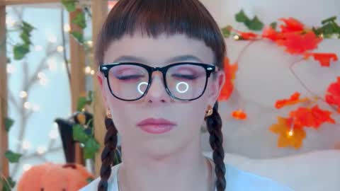 ElisabethDavis online show from September 28, 2025, 3:17 pm