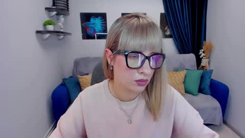 Snapshot of elisabethmills chatting on January 11, 2025, 11:12 am Elisabeth online show from January 11, 2025, 11:12 am