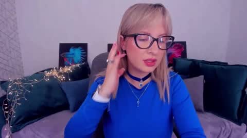 Snapshot of elisabethmills chatting on February 22, 2025, 11:35 am Elisabeth online show from February 22, 2025, 11:35 am