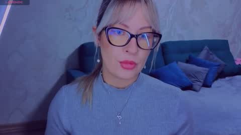 Snapshot of elisabethmills chatting on September 14, 2025, 6:29 pm Elisabeth online show from September 14, 2025, 6:29 pm