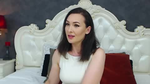Krissy online show from June 4, 2026, 8:42 am