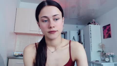 Elis online show from April 17, 2026, 5:10 am