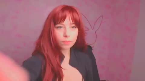 Snapshot of elise_kissu_ chatting on October 22, 2025, 11:43 am Alice online show from October 22, 2025, 11:43 am