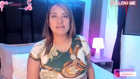 ELISE LEYTON online show from November 11, 2025, 10:21 pm