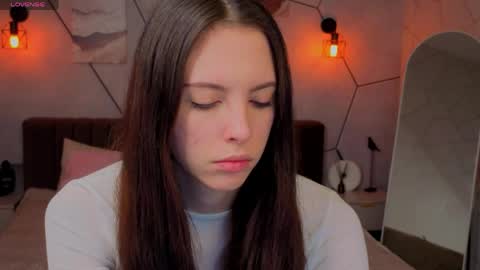 Elise online show from March 30, 2026, 1:06 am