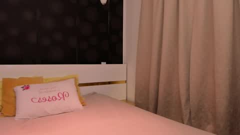 Elly online show from February 21, 2026, 5:25 pm