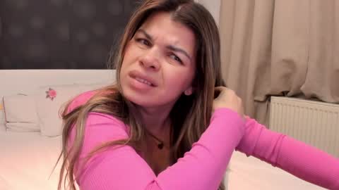 Elly online show from March 30, 2026, 10:22 pm