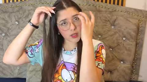 elisvega online show from March 3, 2026, 8:59 pm