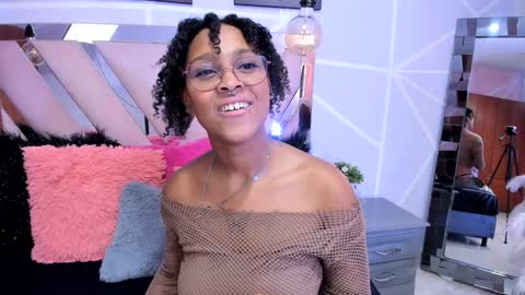 elit noa online show from February 7, 2025, 8:42 pm